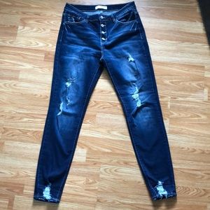 *NWOT* KanCan Distressed Jeans